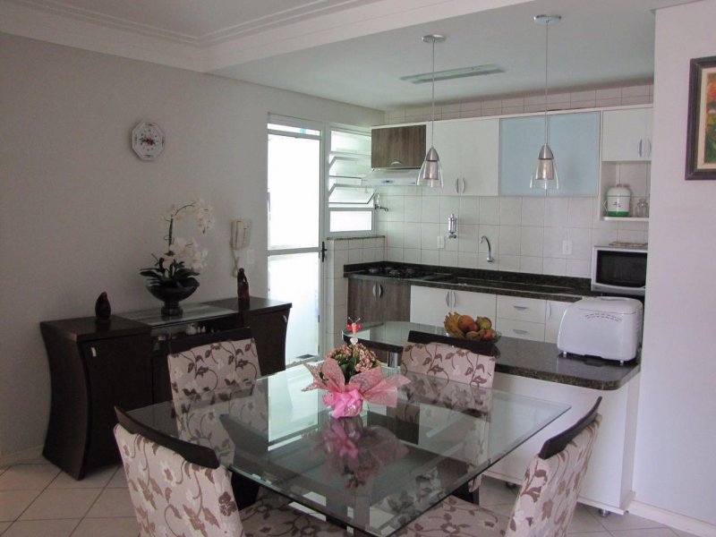 imóvel com 89m² - Barreiros - São José