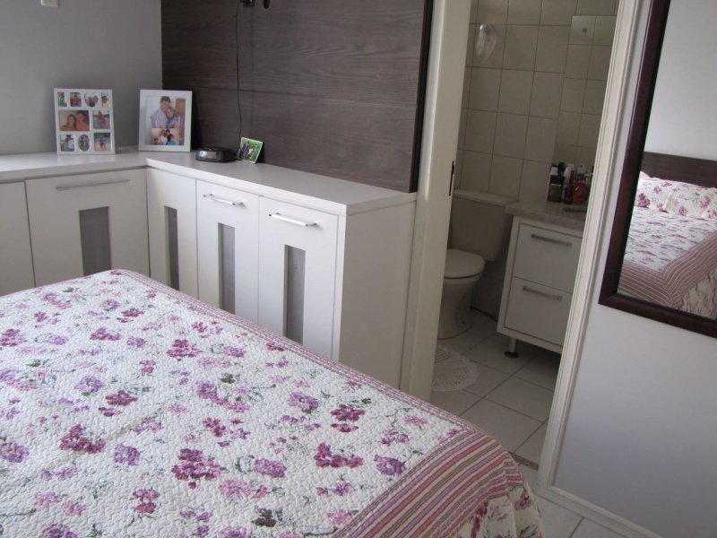 imóvel com 89m² - Barreiros - São José