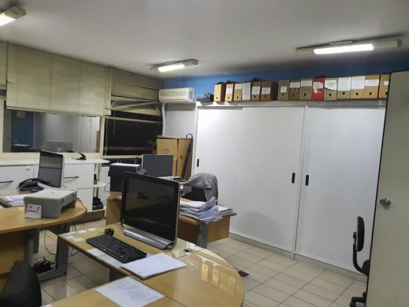 Comercial à venda Centro com 74m² e  quartos por R$ 250.000 - 138758935-whatsapp-image-2020-07-09-at-19.jpeg
