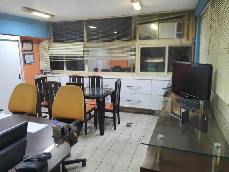 Comercial à venda Centro com 74m² e  quartos por R$ 250.000 - 573049233-whatsapp-image-2020-07-09-at-19.jpeg
