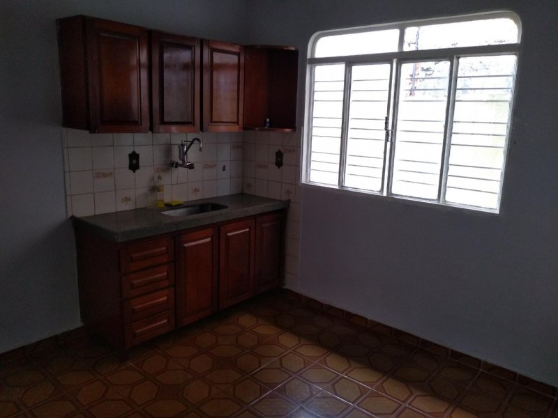 Casa à venda Setor Garavelo Residencial Park com 226m² e 3 quartos por R$ 290.000 - 60190626-b880246c-7501-4ef3-8ae7-fa67cf3fa7ca.jpeg