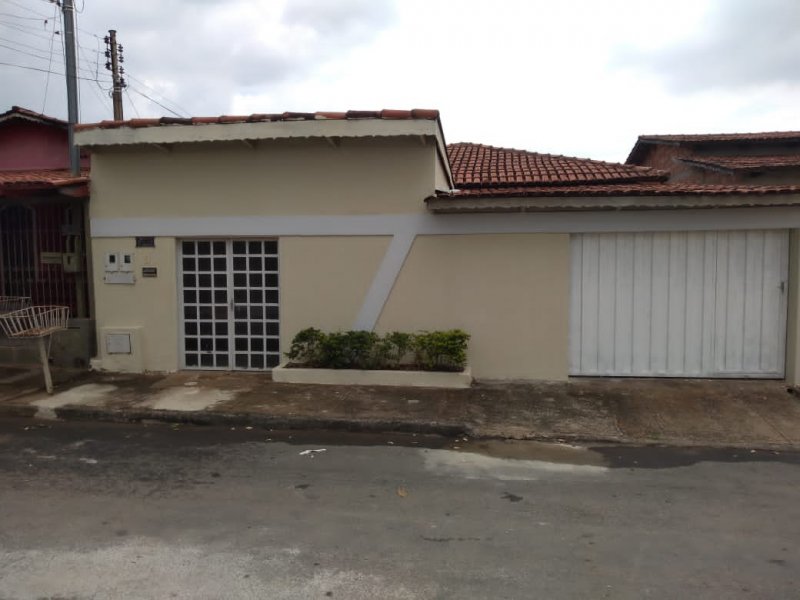 Casa à venda Setor Garavelo Residencial Park com 226m² e 3 quartos por R$ 290.000 - 78345434-ae8612aa-1da2-489a-b4f4-de1a238af35a.jpeg