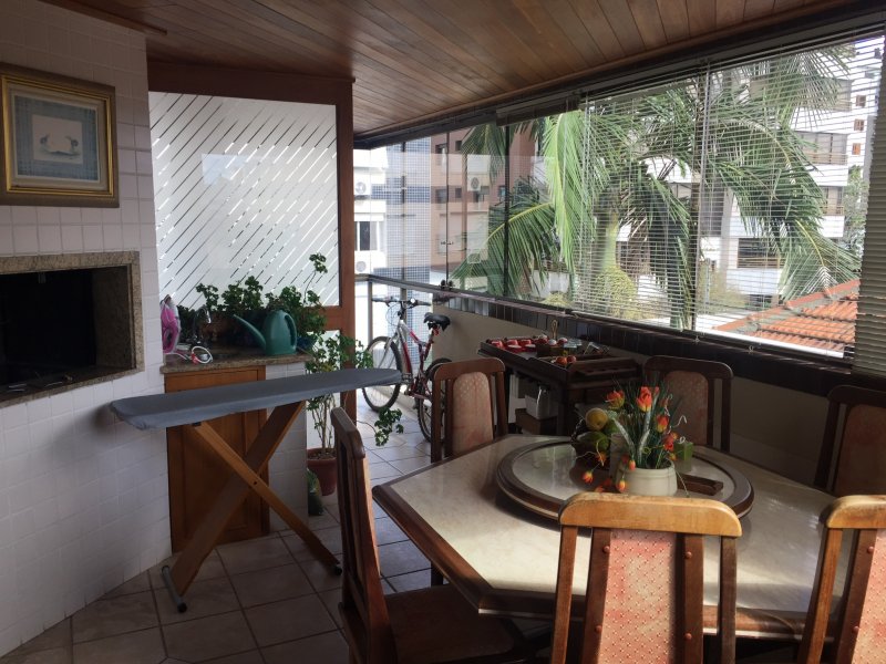 Apartamento à venda Menino Deus com 157m² e 3 quartos por R$ 840.000 - 1477094347-5d85146f-ec7e-4bda-8f1f-1b6bae0f06fe.jpeg