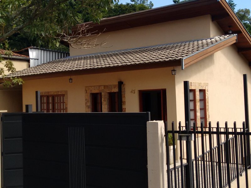 imóvel com 200m² - Viilage das Fontes - Lindoia