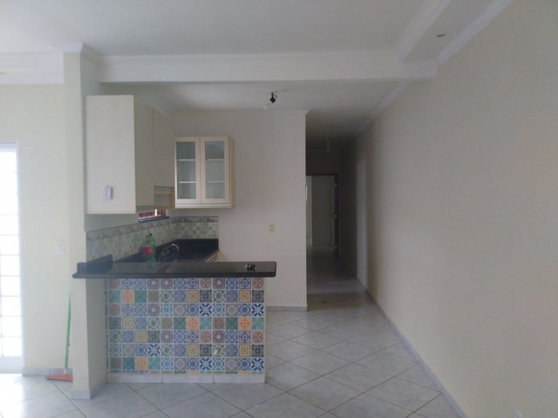 Casa à venda Jardim Satélite com 80m² e 2 quartos por R$ 320.000 - 412196723-img-20200212-100637.jpg