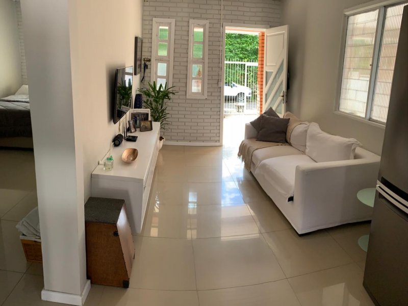 Casa à venda Santa Cruz com 110m² e 2 quartos por R$ 250.000 - 1217873112-384554dc-ef89-468b-8276-717cc5be82f5.jpeg