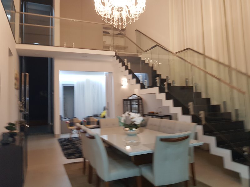 imóvel com 360m² - Jardim Botânico - Uberlândia
