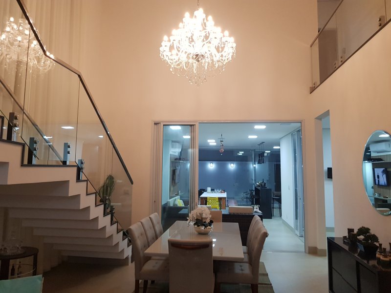 imóvel com 360m² - Jardim Botânico - Uberlândia