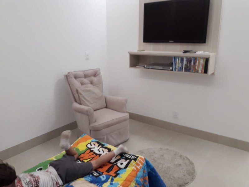 imóvel com 360m² - Jardim Botânico - Uberlândia