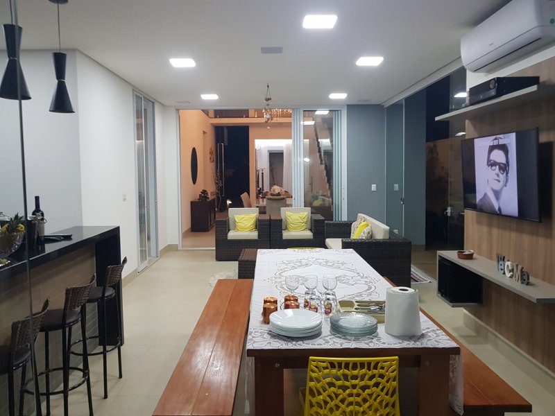 imóvel com 360m² - Jardim Botânico - Uberlândia