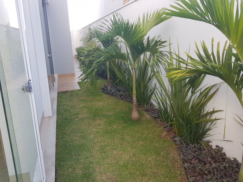 imóvel com 360m² - Jardim Botânico - Uberlândia