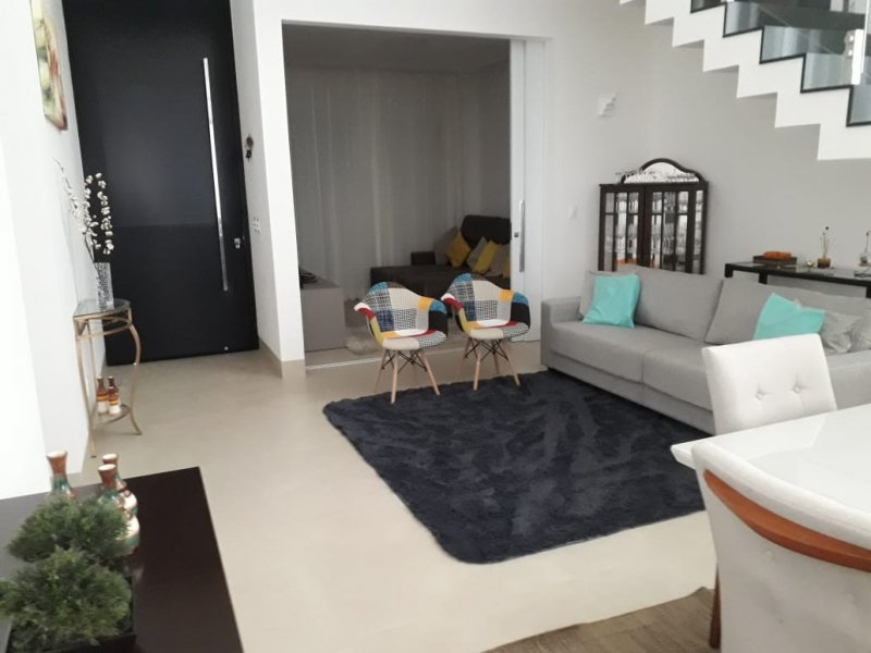 imóvel com 360m² - Jardim Botânico - Uberlândia