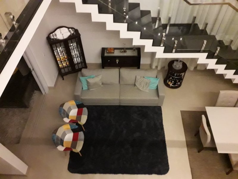 imóvel com 360m² - Jardim Botânico - Uberlândia