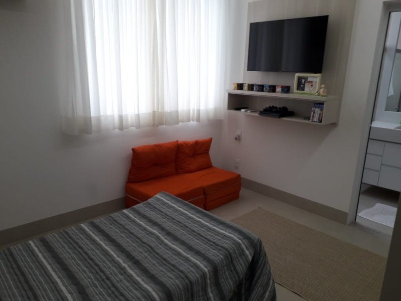 imóvel com 360m² - Jardim Botânico - Uberlândia