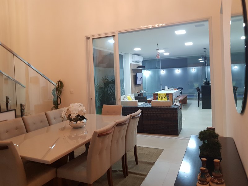 imóvel com 360m² - Jardim Botânico - Uberlândia