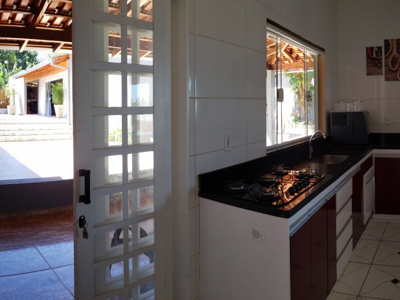 Chácara à venda São Miguel Arcanjo com 1000m² e 4 quartos por R$ 400.000 - 137886260-20201121-143329.jpg