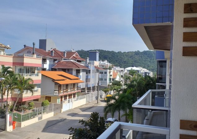 imóvel com 61m²