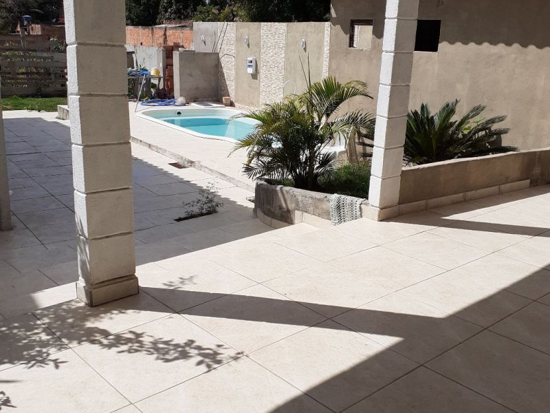 Casa à venda Centro com 1600m² e 3 quartos por R$ 550.000 - 1195231689-b882c1c9-c850-44fb-ae44-a4015b7e3e53.jpg