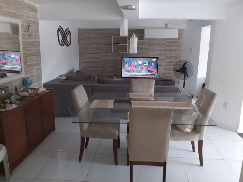 Casa à venda Centro com 1600m² e 3 quartos por R$ 550.000 - 1974455755-4ca18522-a9d3-457c-8e28-345fc8e9e44d.jpg