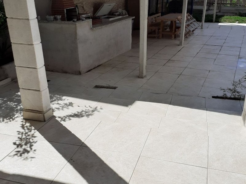 Casa à venda Centro com 1600m² e 3 quartos por R$ 550.000 - 994653909-60c5c2d6-81f4-4583-87bc-bebcc327932f.jpg