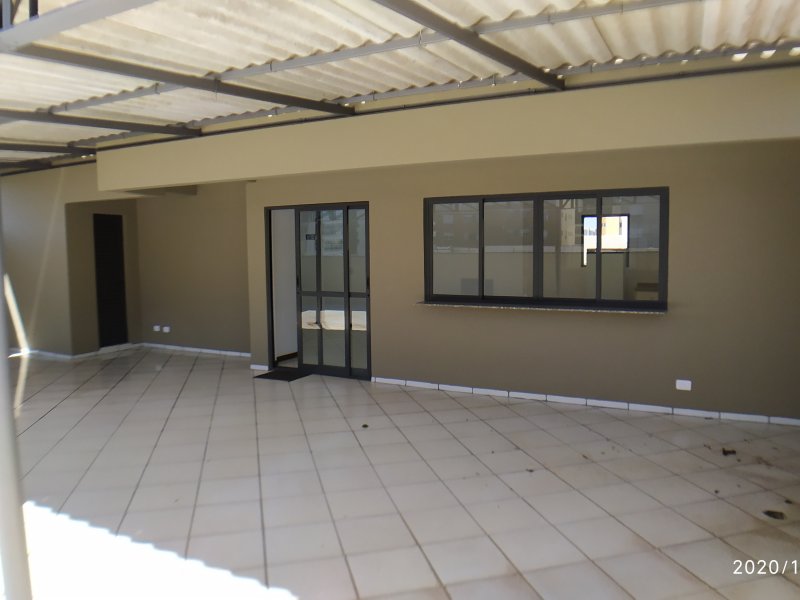 Comercial para alugar Água Verde com 1720m² e  quartos por R$ 37.000 - 1565744100-img-20201010-100817.jpg