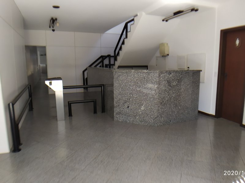 Comercial para alugar Água Verde com 1720m² e  quartos por R$ 37.000 - 681808068-img-20201010-093328.jpg