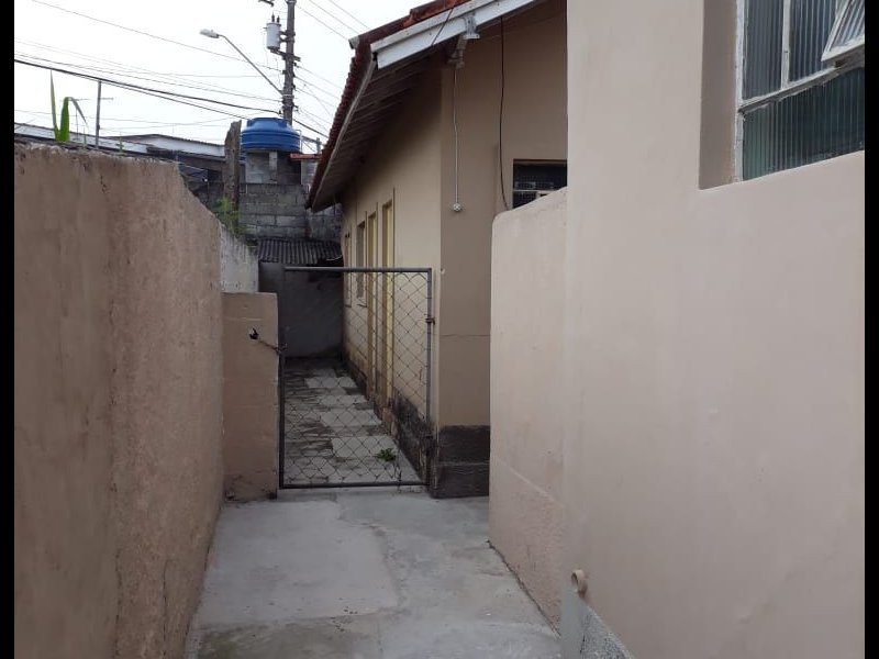 imóvel com 345m² - Vila Louro - Embu-Guaçu