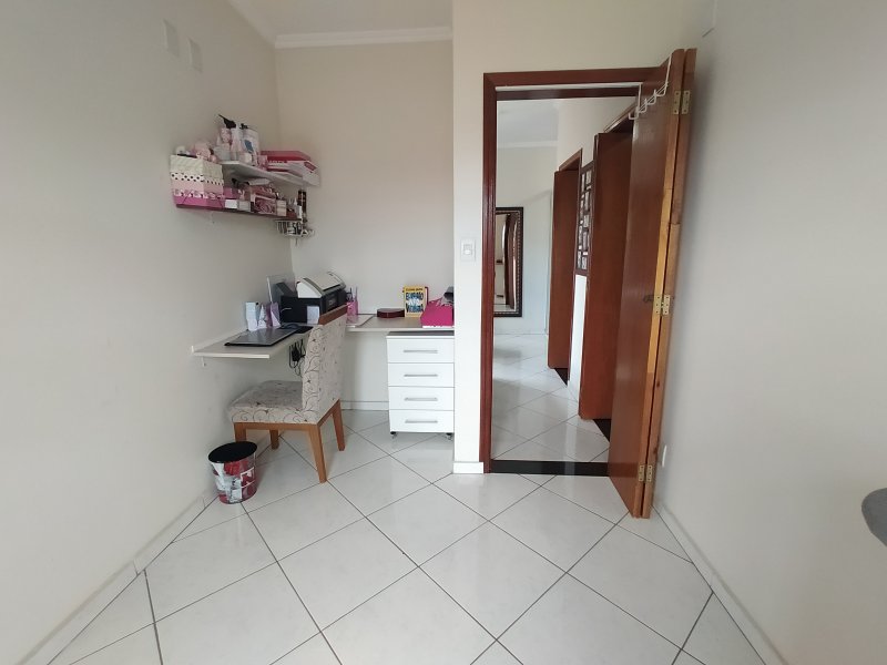 Casa à venda Jardim Brasilandia com 209m² e 3 quartos por R$ 450.000 - 372874164-img-20201114-164822.jpg