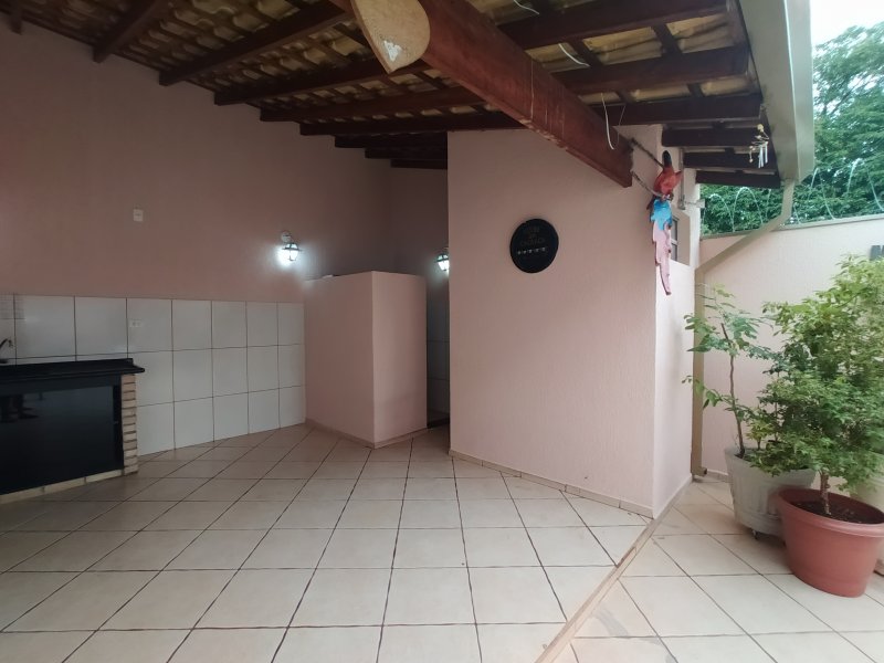 Casa à venda Jardim Brasilandia com 209m² e 3 quartos por R$ 450.000 - 404118554-img-20201112-173429.jpg
