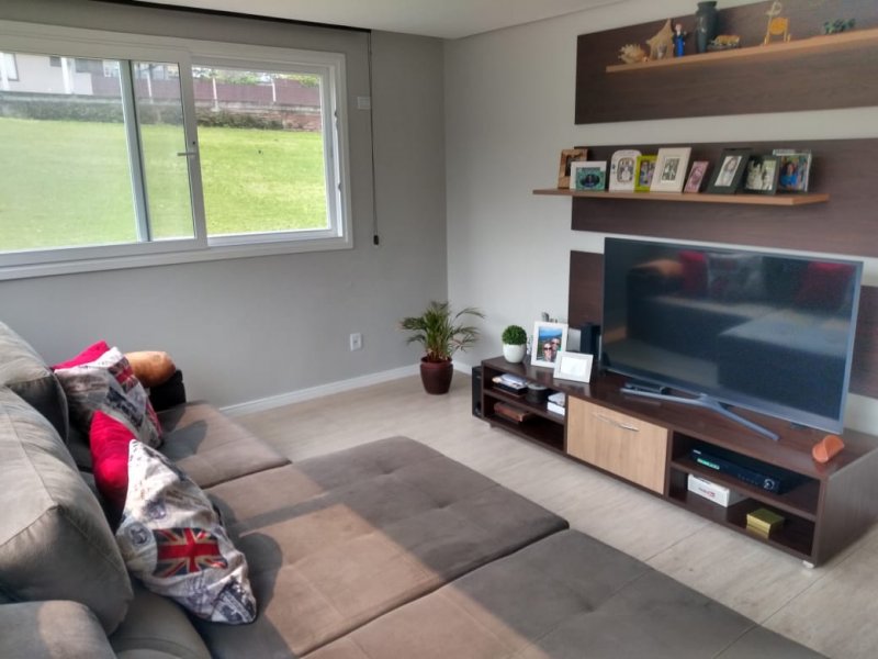 Casa de condomínio à venda Lomba Grande com 280m² e 5 quartos por R$ 940.000 - 1754591100-fc51d68e-ca46-4040-a2f1-0fd26de09067.jpeg