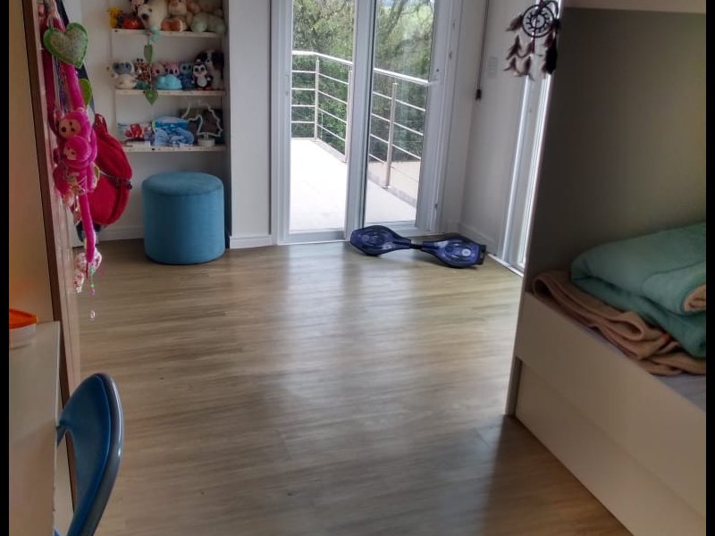 Casa de condomínio à venda Lomba Grande com 280m² e 5 quartos por R$ 940.000 - 1758067955-72326419-fb36-493a-96c3-0077153b8afd.jpeg