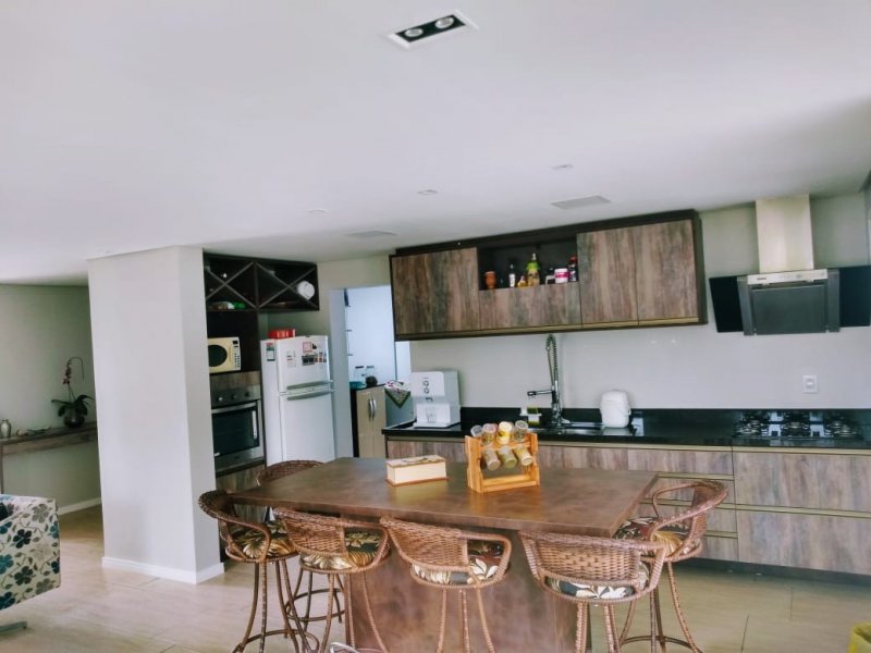 Casa de condomínio à venda Lomba Grande com 280m² e 5 quartos por R$ 940.000 - 2009454596-b3bc158e-370a-4917-9f62-eb98cc990126.jpeg