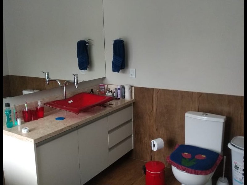 Casa de condomínio à venda Lomba Grande com 280m² e 5 quartos por R$ 940.000 - 2053713571-278bbefd-7d47-4e3e-b0ee-ca6f0ddd0681.jpeg