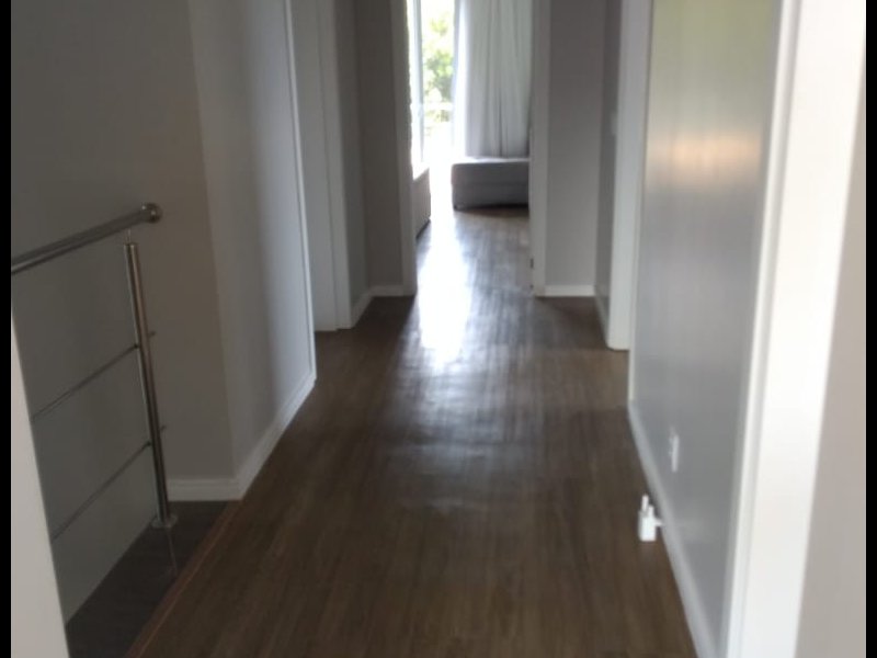 Casa de condomínio à venda Lomba Grande com 280m² e 5 quartos por R$ 940.000 - 703394790-a2470554-7661-4f1a-8247-87ae4a5c1c34.jpeg