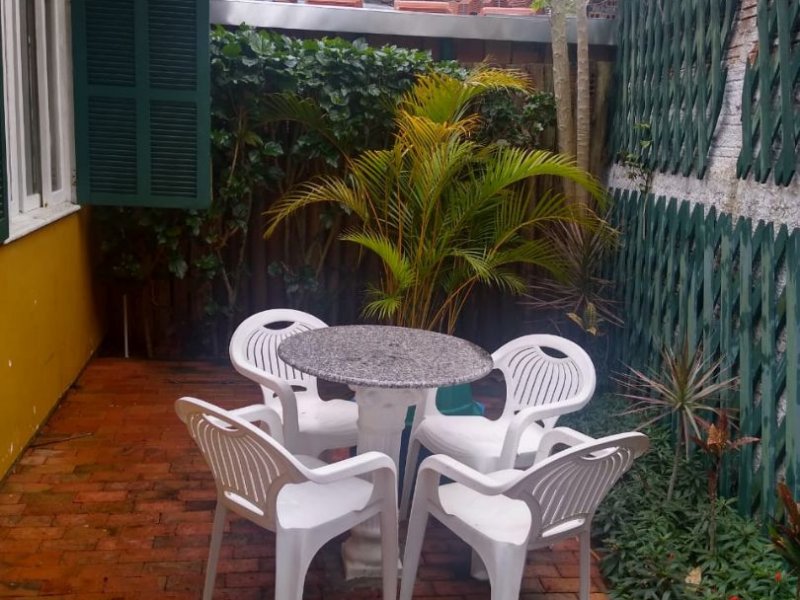 Casa de condomínio à venda Canasvieiras com 83m² e 1 quarto por R$ 400.000 - 1579567589-ce16ef86-bda9-4c33-b0e6-c23fe9e71e0b.jpg
