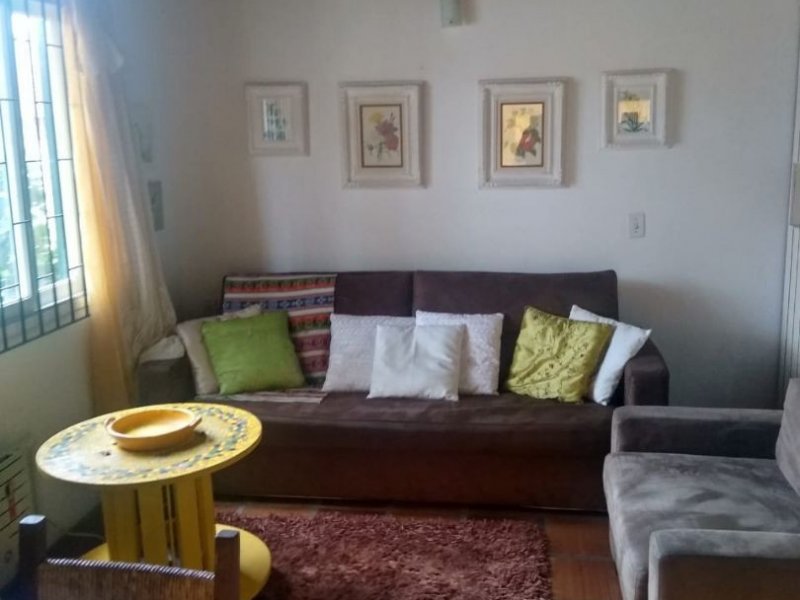 Casa de condomínio à venda Canasvieiras com 83m² e 1 quarto por R$ 400.000 - 1797909335-e8782263-68d9-43d1-abe7-7f99c7a09023.jpg