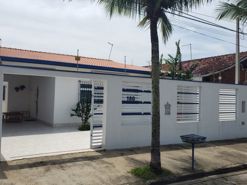 imóvel com 125m² - Bairro Flórida - Peruíbe