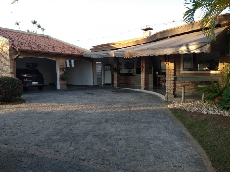 Casa de condomínio à venda Loteamento Eldorado com 450m² e 4 quartos por R$ 2.100.000 - 1896716869-garagem-churrasqueira.jpeg
