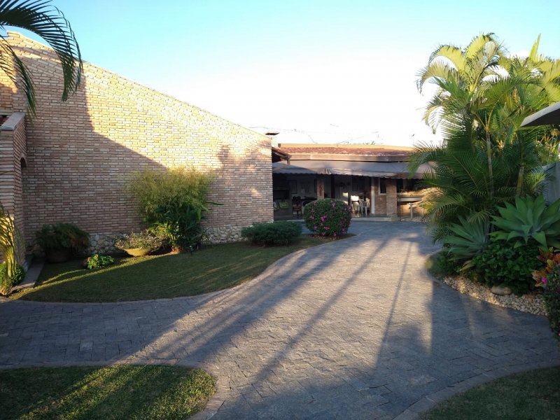 Casa de condomínio à venda Loteamento Eldorado com 450m² e 4 quartos por R$ 2.100.000 - 75889548-entrada-churrasqueira.jpeg