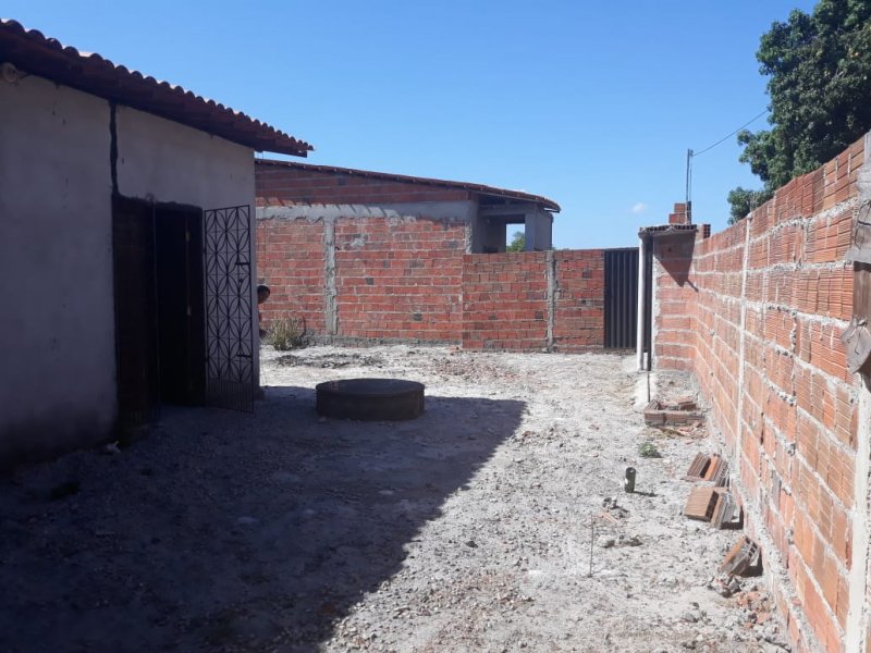 Casa à venda Malhada com 16m² e 3 quartos por R$ 40.000 - 1182986216-whatsapp-image-2019-02-15-at-16.jpeg