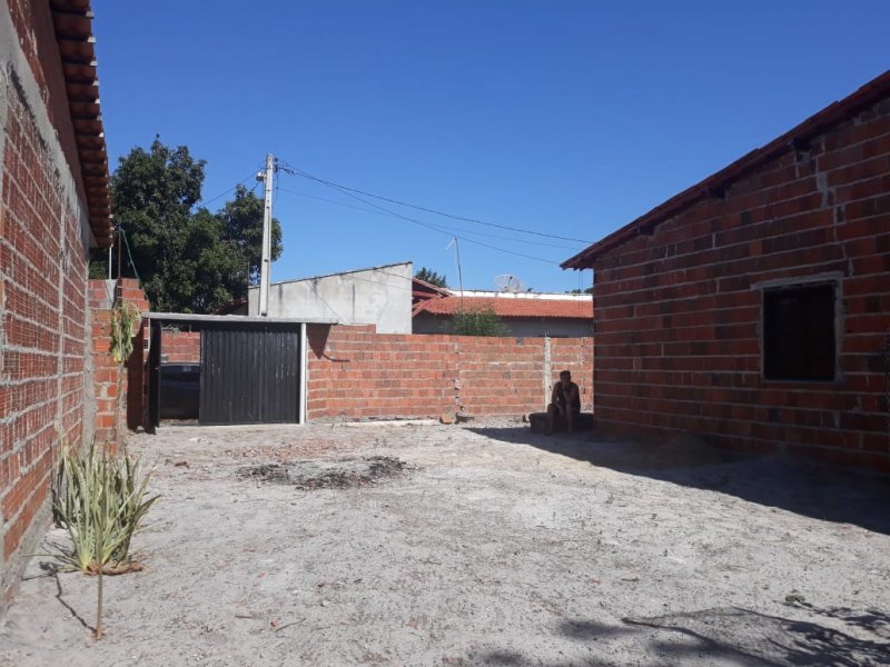 Casa à venda Malhada com 16m² e 3 quartos por R$ 40.000 - 322762778-whatsapp-image-2019-02-15-at-16.jpeg