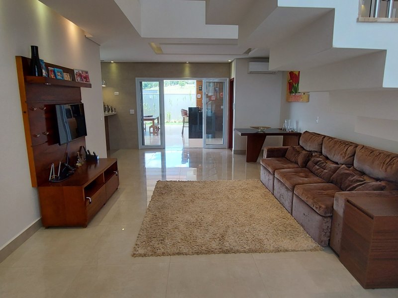 imóvel com 220m² - Condomínio Viena - Indaiatuba