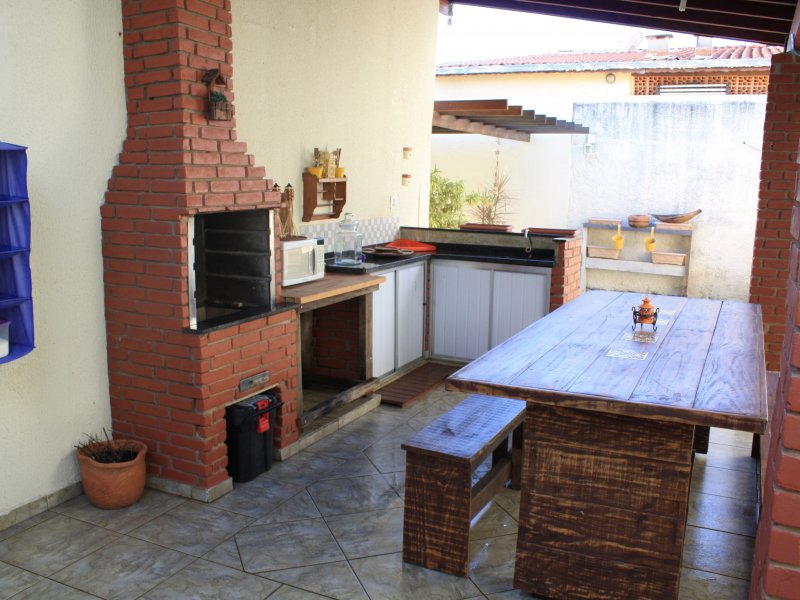 imóvel com 200m² - Jardim García - Campinas