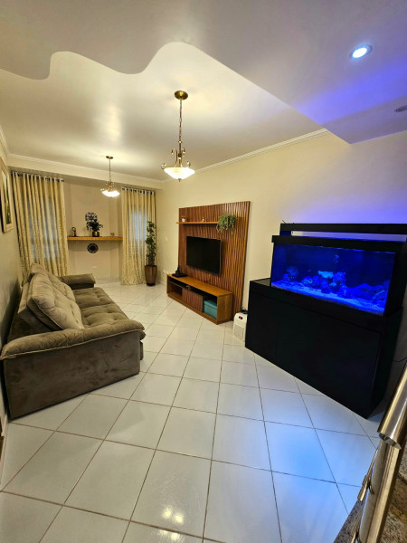 Casa de condomínio à venda Jardim Independência com 235m² e 3 quartos por R$ 1.200.000 - 1124938613-salar-de-estar-01.jpeg