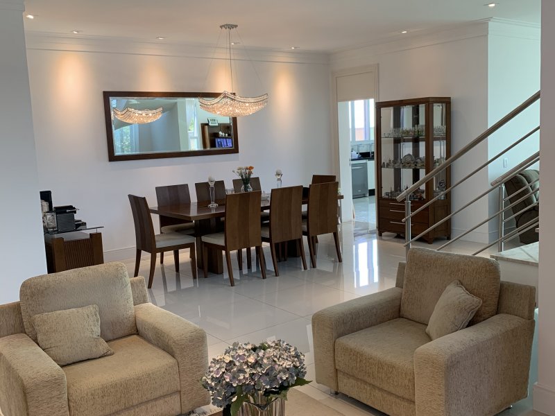 Casa à venda Residencial Tambore com 465m² e 4 quartos por R$ 3.850.000 - 1727537964-50c2d892-e4c3-4a74-81b2-9f41a81a8a9b.jpeg