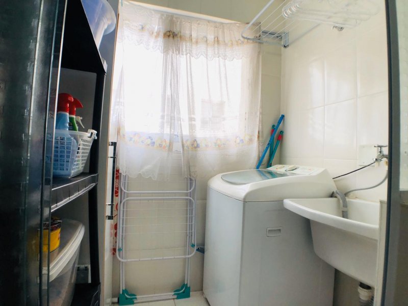 imóvel com 42m² - Jardim Marilu - Carapicuiba