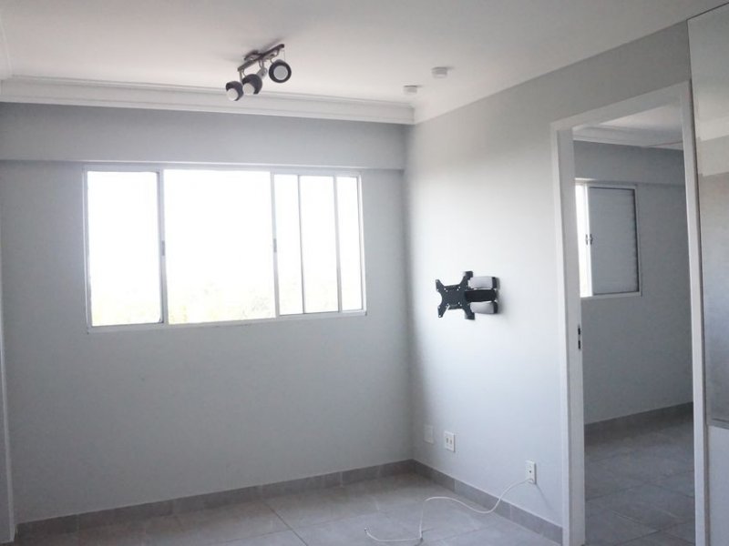 imóvel com 42m² - Jardim Marilu - Carapicuiba