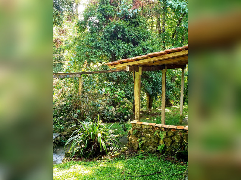 imóvel com 41930m² - Sertão do Cantagalo - Gonçalves