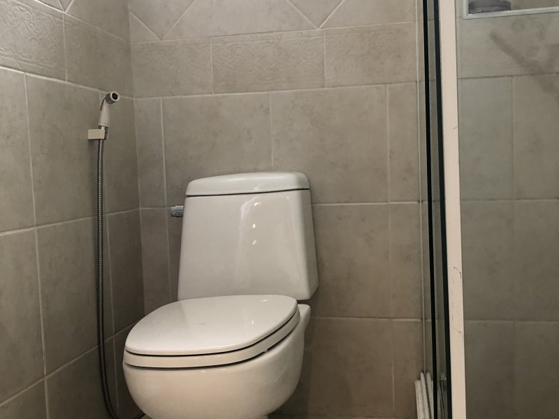Apartamento à venda Itaim Bibi com 120m² e 3 quartos por R$ 1.550.000 - 2067926790-banheiro1.jpg