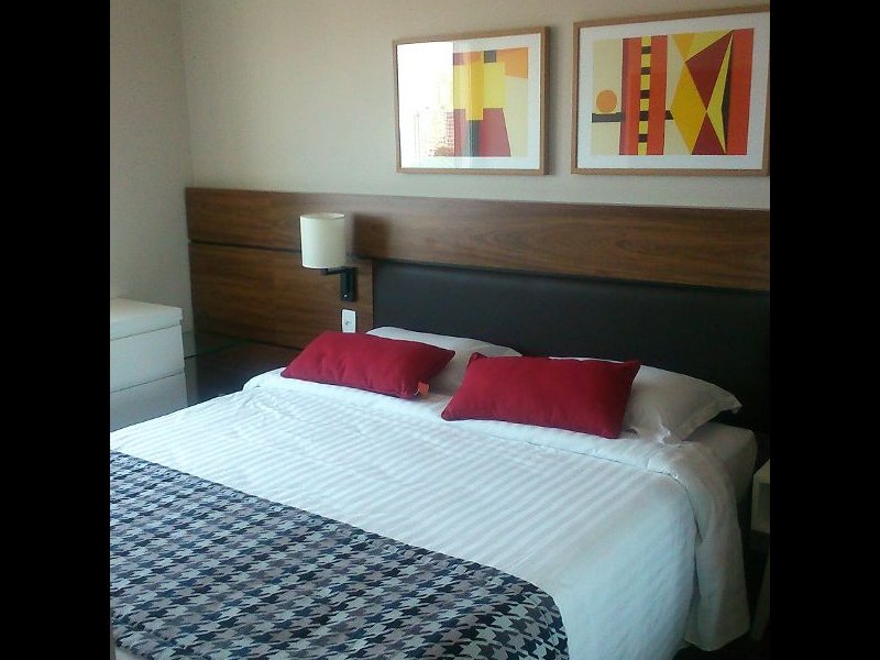 Apartamento à venda Higienópolis com 195m² e 3 quartos por R$ 2.500.000 - 1031872720-suite.jpg